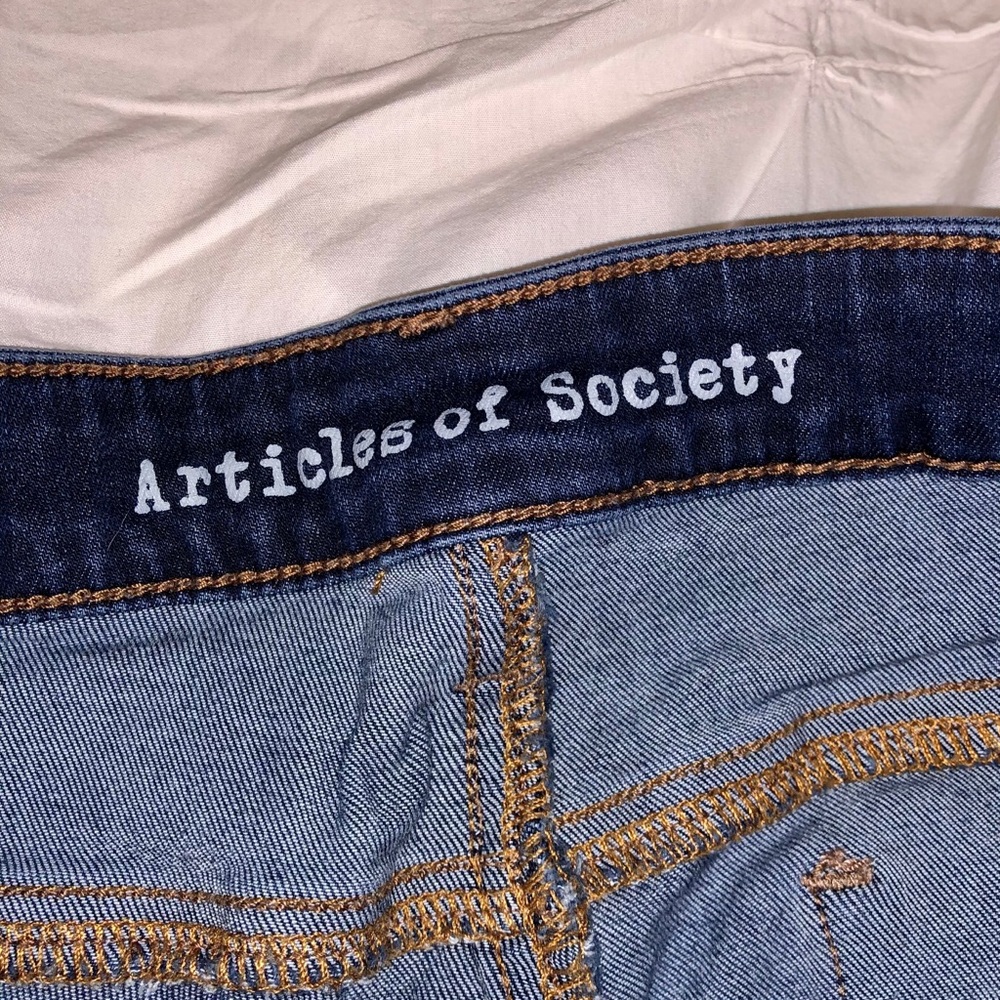 Jeans - Picture 3 of 4